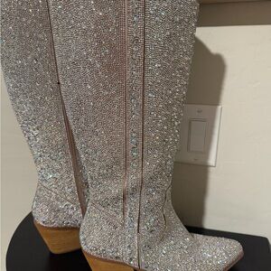 Sparkling Silver Rhinestone Cowboy Boots